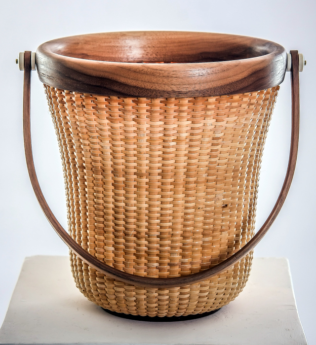 Flower Pot Basket in the Delaware by Hand Master Exhibition